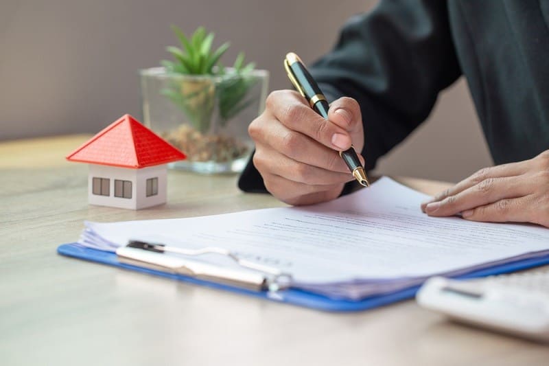 Pháp lý mua bán căn hộ: Những điều cần biết để tránh rủi ro 9 Đặt cọc và lập thỏa thuận đặt cọc