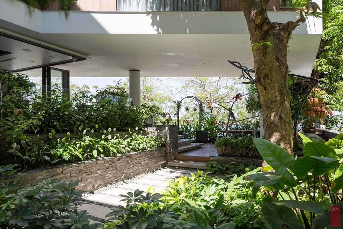 The Riverside House 4