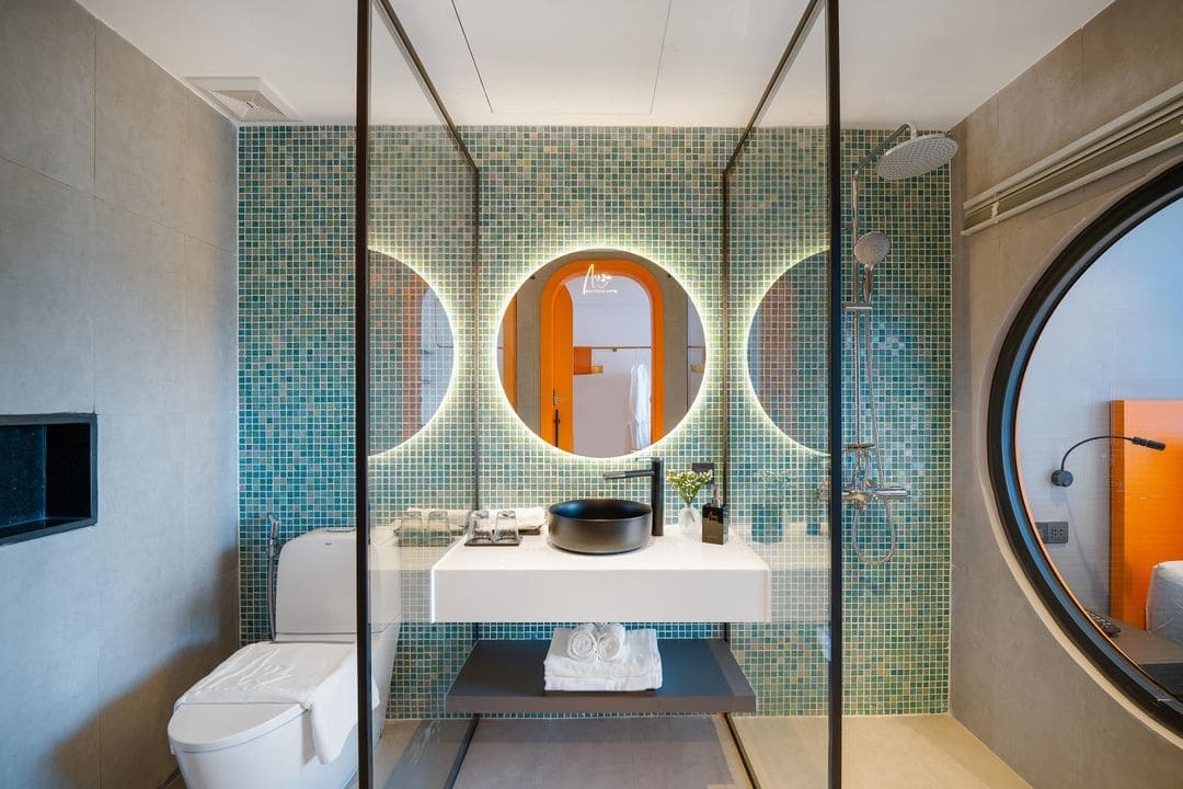 thiết kế phòng tắm khách sạn