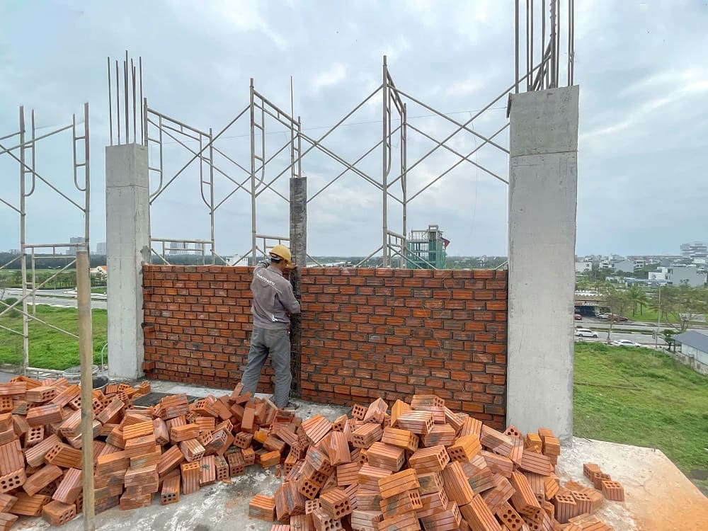 Khi nào cần xây gạch 2 lớp chống nóng?