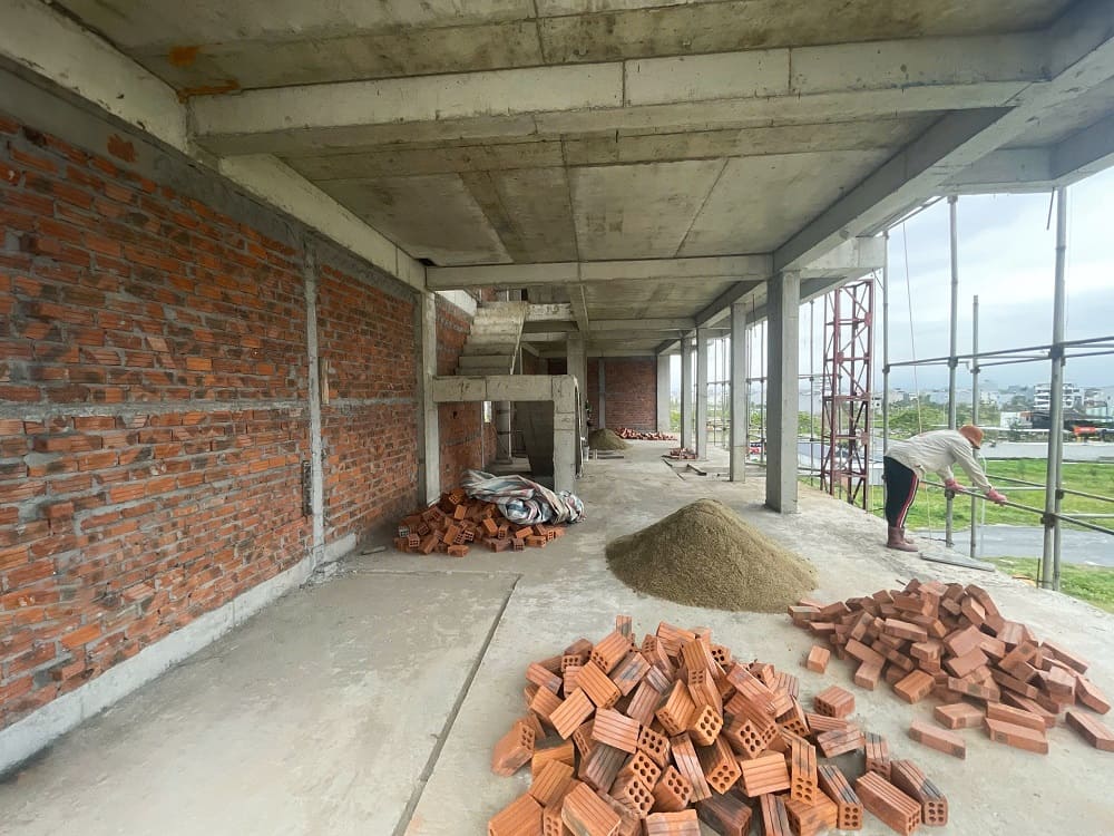 Khoảng cách của dầm