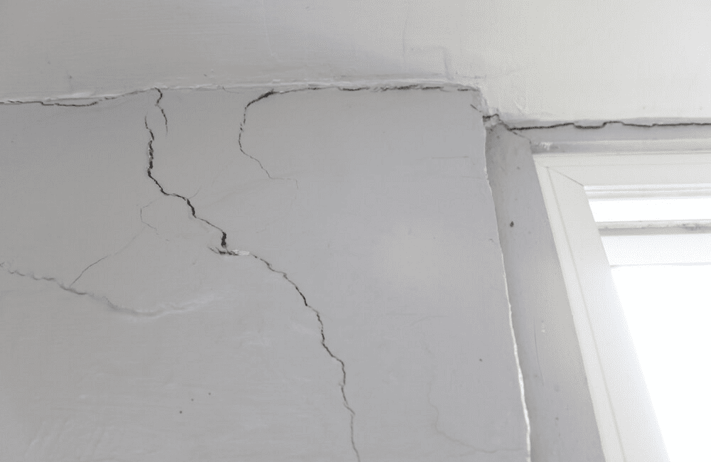 Tường nhà nứt dọc bề mặt